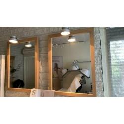 2 badkamer spiegels met verlichting luxe houten lijst