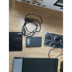 2 Tv's voor op de boot. 12 volt