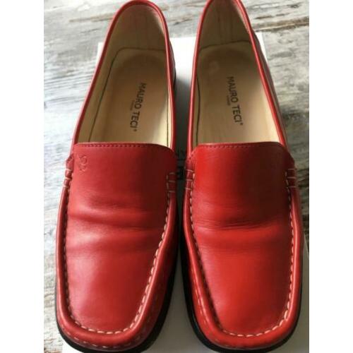 Twee paar leren dames schoenen maat 36