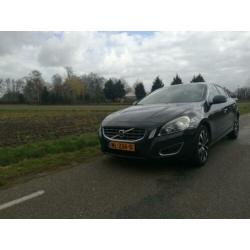 Volvo S60 2.0 D3 Summum 2010 Grijs