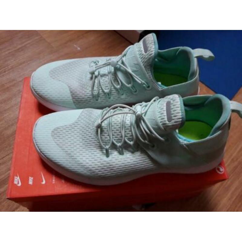 Nike FREE Run schoenen maat  42