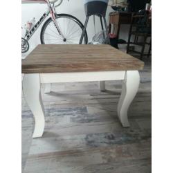bijzettafel / salon tafel