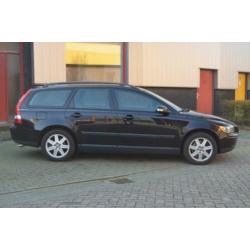 Volvo V50 T5 AWD Momentum clima, trekhaak, goed rijdend, bak