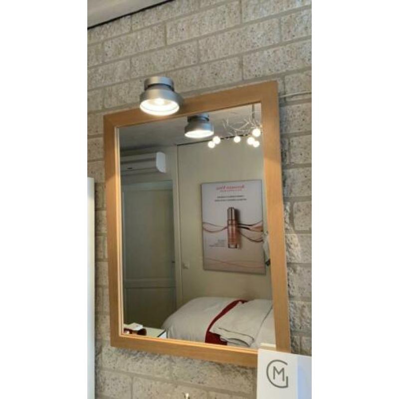 2 badkamer spiegels met verlichting luxe houten lijst