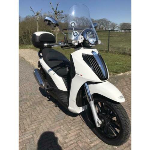 Te koop piaggio carnaby 300!