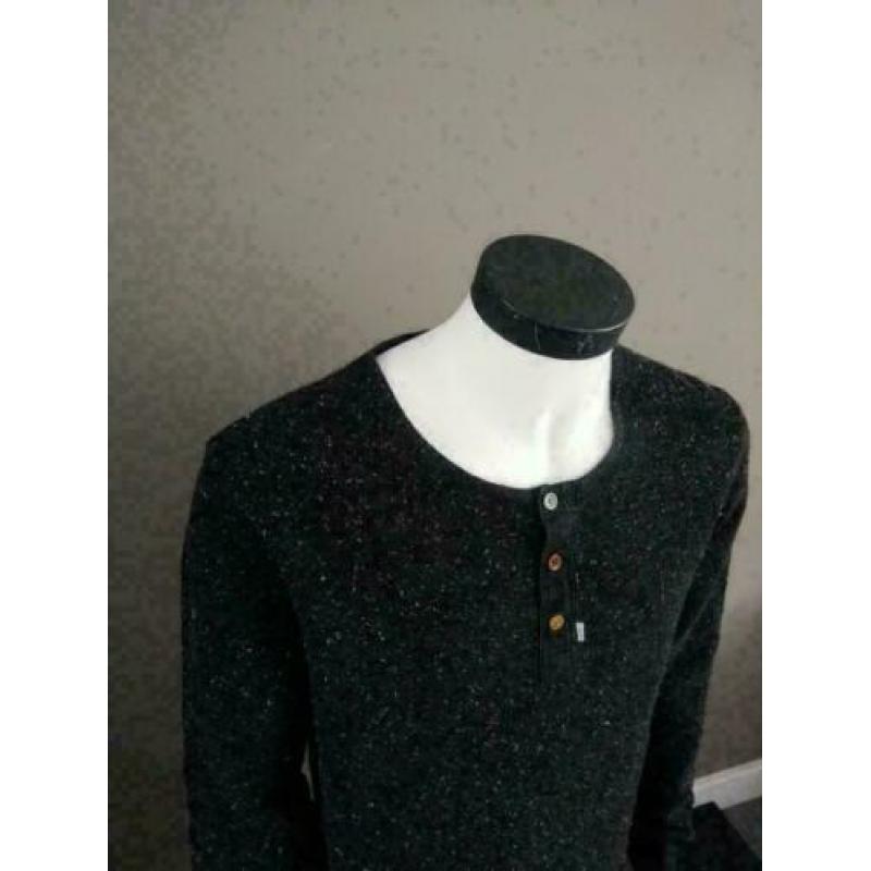 Scotch and Soda trui met knopen extra lang. Zwart Wit. L.