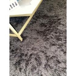 Zwartbruinige vloerkleed 175x240