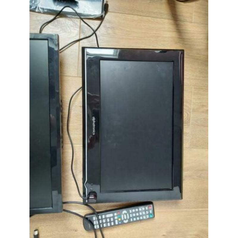 2 Tv's voor op de boot. 12 volt
