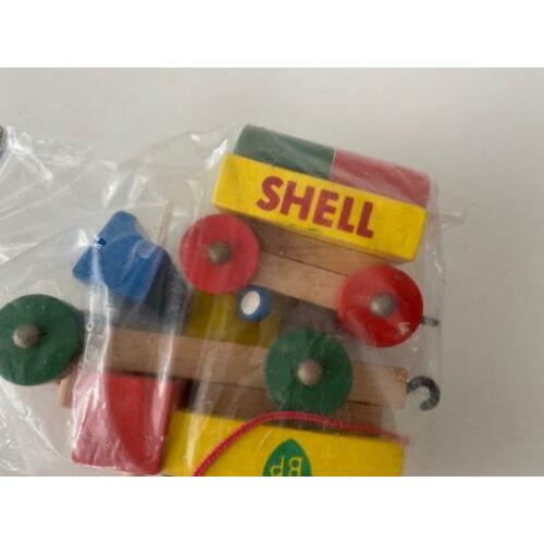 Tofa houten speelgoed in ongeopende verpakking