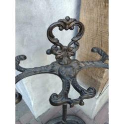 Oude brocante gietijzeren paraplubak haardsethouder *Etage3*