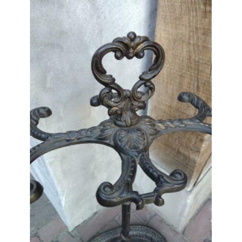 Oude brocante gietijzeren paraplubak haardsethouder *Etage3*