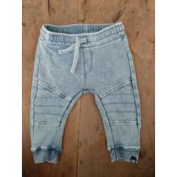 Z8 spijkerbroekje joggingstof MT 62 zgan