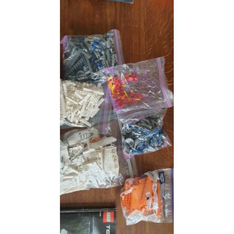 Lego 42052 heavy lift helicopter met motor