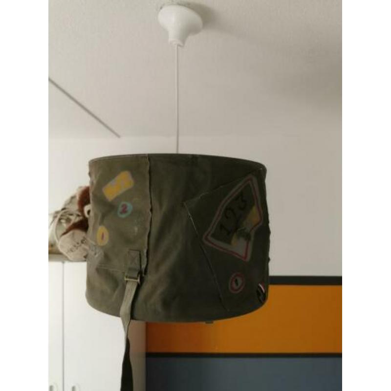 Mooie canvas lamp (colorique) voor stoere kinderkamer