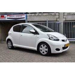 Toyota Aygo 1.0-12V Comfort Navigator € 4.649,00