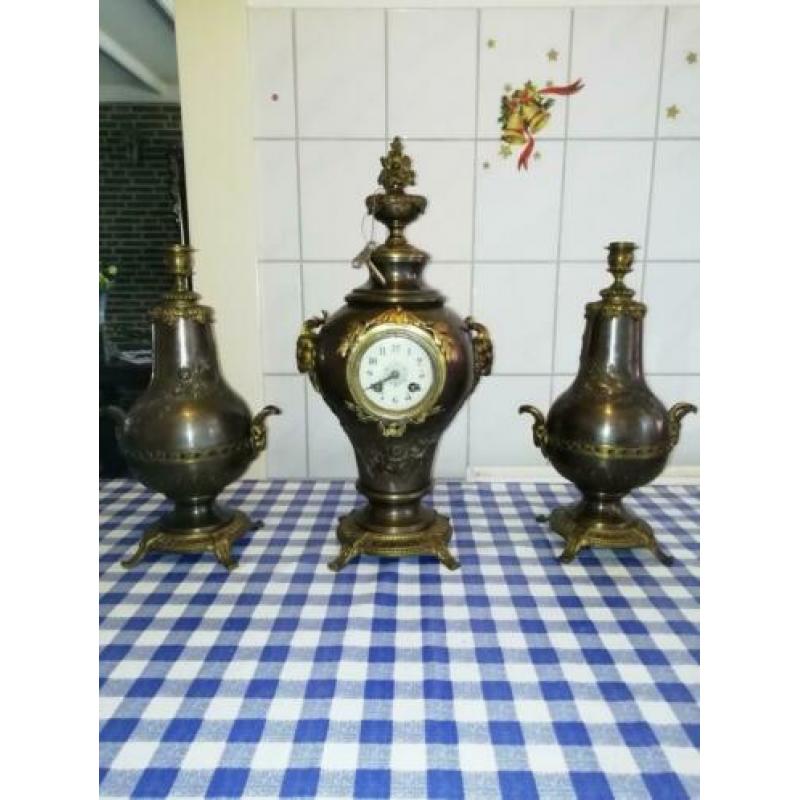 Antiek klokkenstel koper