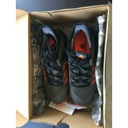 Hockeyschoenen Jongens Adidas Sur Gazo Maat 39.5
