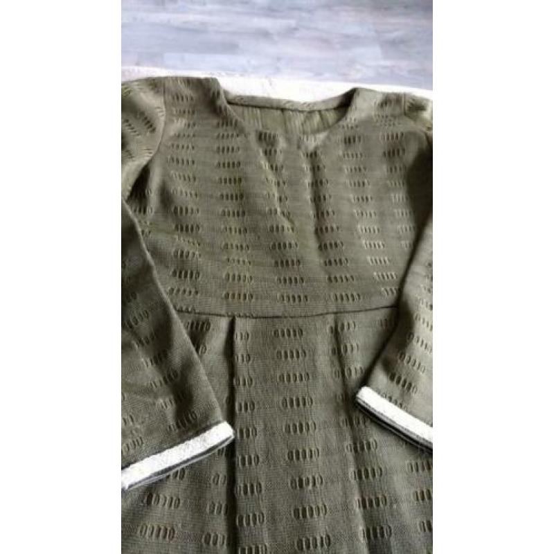 Vintage jurk met kant aan mouw 38/40