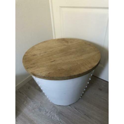 Stoere ronde salontafel / wit / bowl salontafel idee