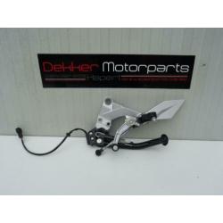 Schakel set / Linker Schets plaat KTM Duke 390 2014-2015 >