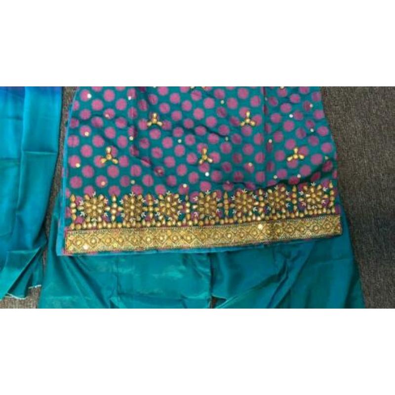 Salwaar kameez s