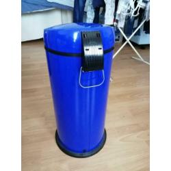 Wesco blauw 60 cm hoog 20 l kickmaster