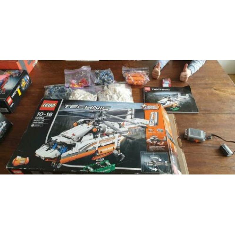 Lego 42052 heavy lift helicopter met motor