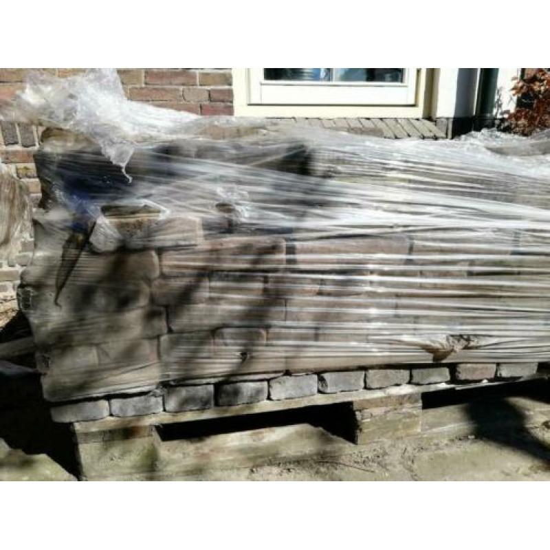 Ca. 4,5m3 oud gebakken waaltjes