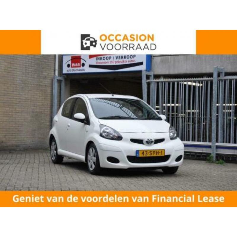 Toyota Aygo 1.0-12V Comfort Navigator € 4.649,00