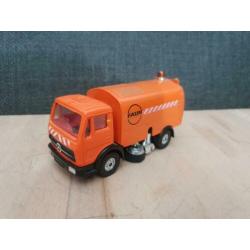Corgi toys Mercedes faun