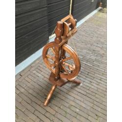 Antiek spinnenwiel