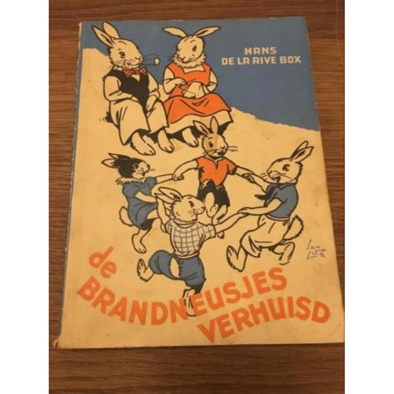 Hans de la Rive Box, De Brandneusjes verhuisd