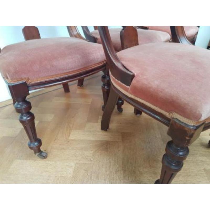 1870 Engelse mahonie stoelen, set van 4, zitten heerlijk