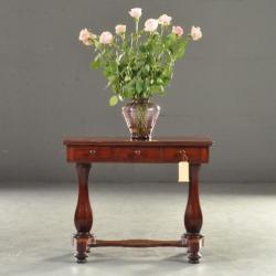 Antieke bureaus / Kleine schrijftafel of sidetable ca. 18...