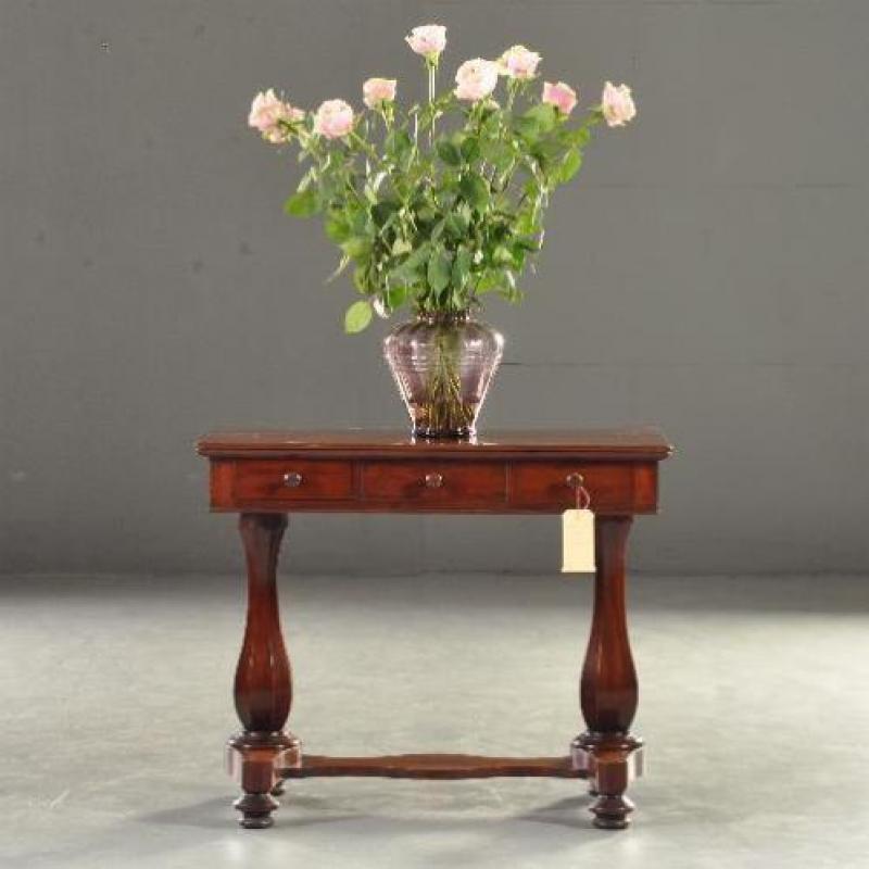 Antieke bureaus / Kleine schrijftafel of sidetable ca. 18...