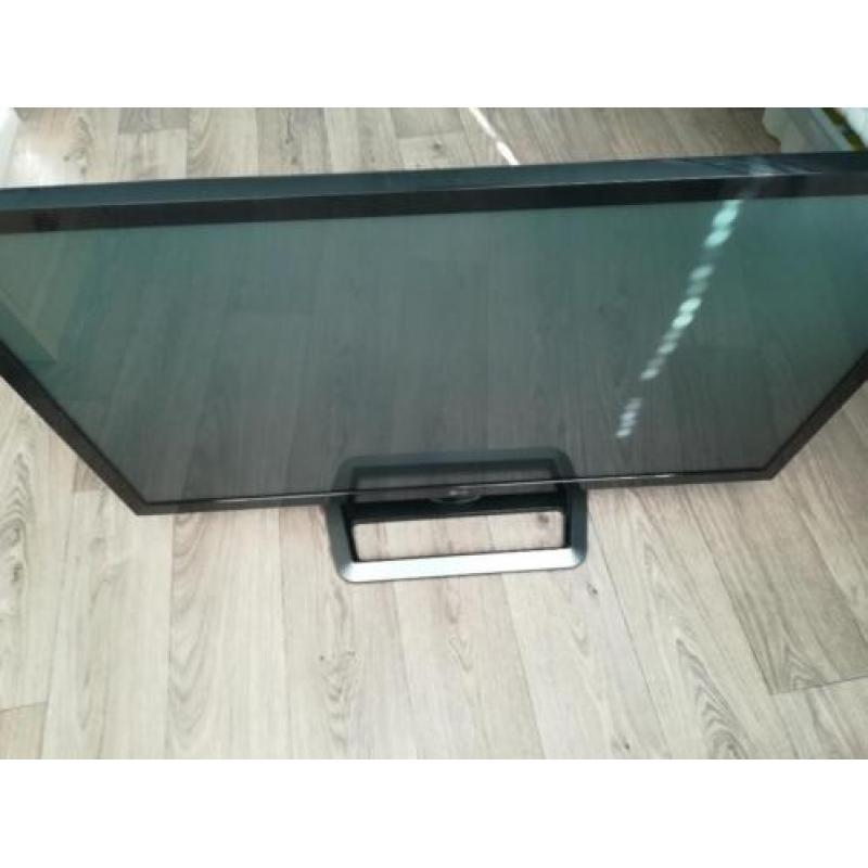 LG 42PM4700 - 3D Plasma TV - 42 inch - Internet TV