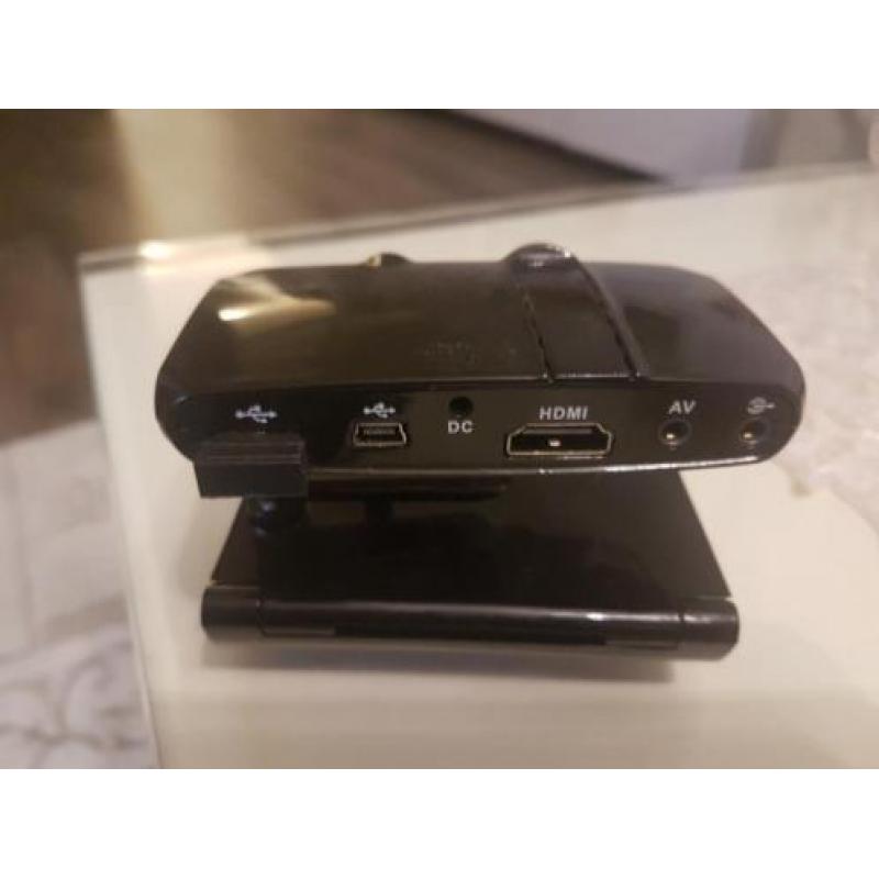 Skypen op je tv TV met deze BOX met ingebouwde camera