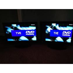 2x kleuren tv met ingebouwde dvd-speler 22inch