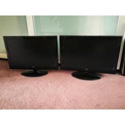 2x kleuren tv met ingebouwde dvd-speler 22inch