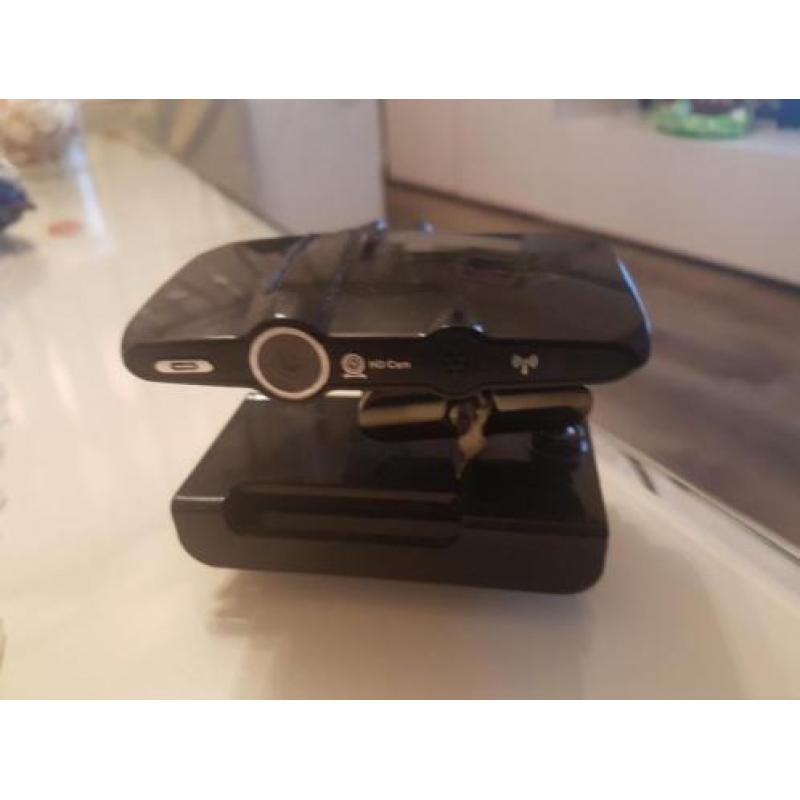 Skypen op je tv TV met deze BOX met ingebouwde camera