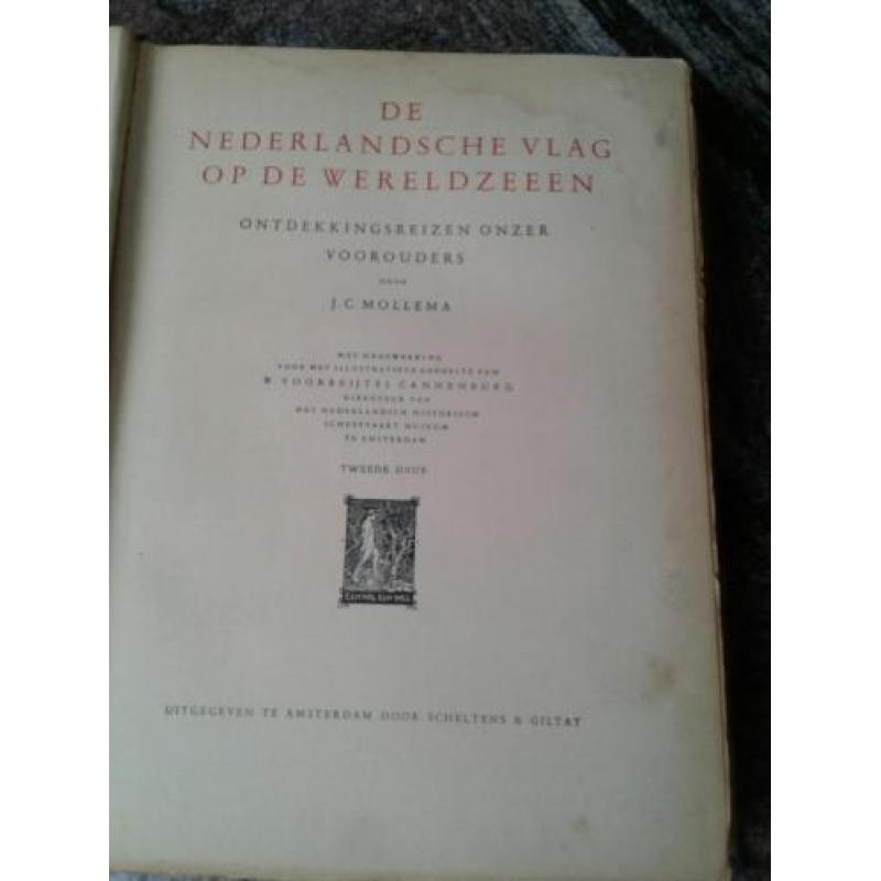 Antiek boek-de nederlandse vlag op de wereldzeeën