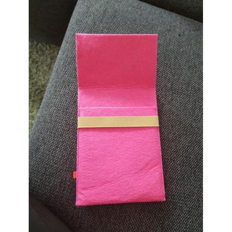 Roze opberghoes voor tablet of iPad 15x21 CM