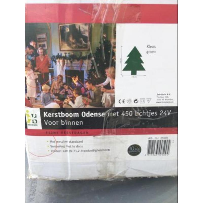Kerstboom met verlichting