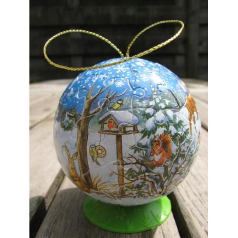 Ravensburger Puzzelbal Kerst - Landschap met herten bij huis