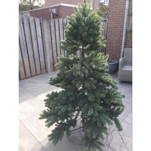 Kerstboom met verlichting