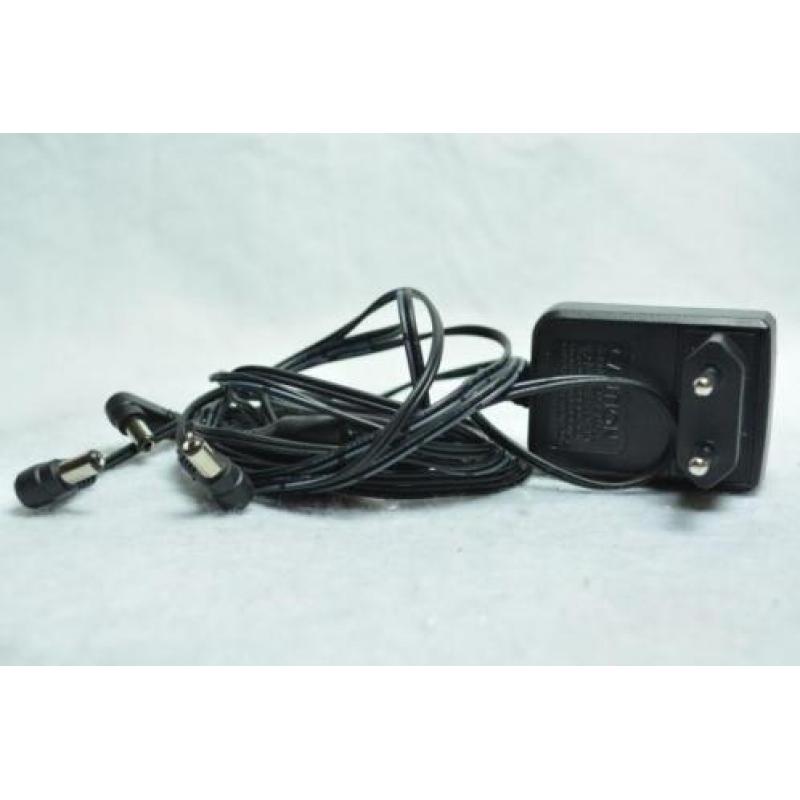 Yuhai Electronic Kerstdorp Adapter 4,5 volt 3 Aans. 1