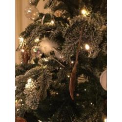 Prachtige Kerstboom met 200 warme lichtjes