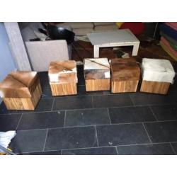 Poef, hout met wieltjes, dierenvacht