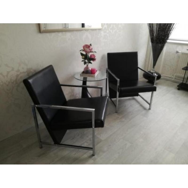 Leuk zitje, 2 fauteuiltjes en een tafeltje