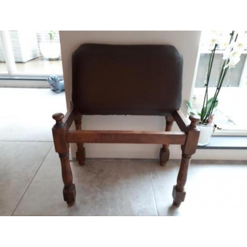Te koop retro voetenbankje